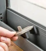 Locksmith Key Store Circle Pines, MN 763-250-1821 - broken-key-extraction